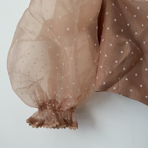 Selkie The Puff Top in Barefoot Polka Dot Size: XS - Picture 3 of 7